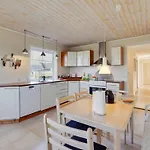 Harrieth - 16km From The Sea By Interhome Højer