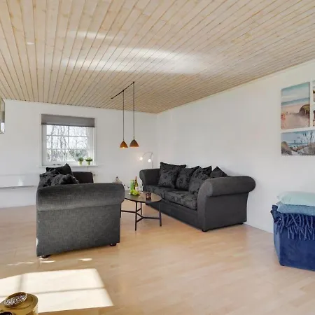Holiday home Harrieth - 16km From The Sea In Western Jutland By Interhome